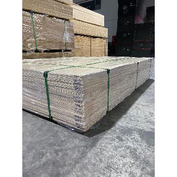 Qual o tamanho da chapa de compensado naval?